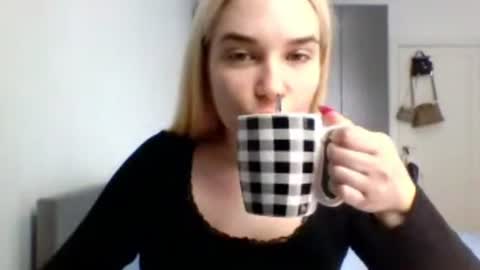 Snapshot of missyrattana chatting on July 9, 2026, 10:19 am Lucy online show from July 9, 2026, 10:19 am