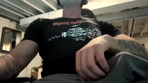 Snapshot of mister_bigg_dick chatting on January 18, 2025, 5:52 am AJ online show from January 18, 2025, 5:52 am