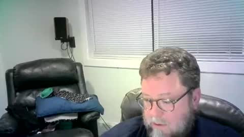 Snapshot of mister_happy567 chatting on February 8, 2025, 6:33 am Mr. Happy online show from February 8, 2025, 6:33 am