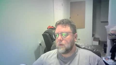 Mr. Happy online show from February 16, 2026, 6:09 am