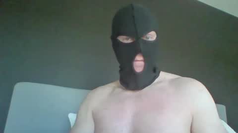 Snapshot of mister_tommm80 chatting on April 7, 2026, 8:04 am mister_tommm80 online show from April 7, 2026, 8:04 am