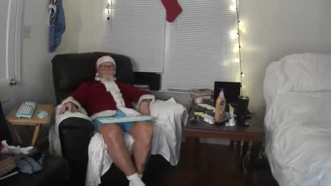 Mr. Loves online show from December 23, 2025, 3:26 am