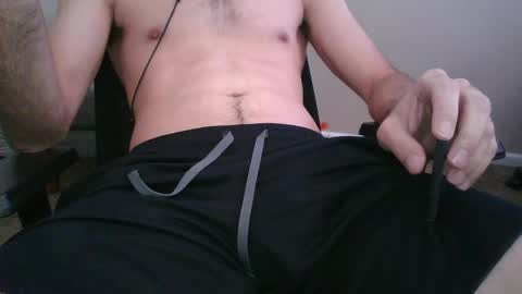 Julius online show from November 9, 2025, 6:06 pm