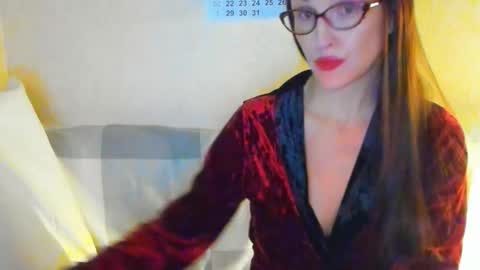 Snapshot of mistress_ass chatting on November 19, 2025, 9:15 pm Victoria Eden online show from November 19, 2025, 9:15 pm