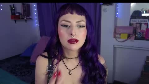       online show from October 21, 2025, 9:10 am