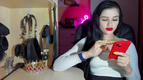 Snapshot of mistress_kristi chatting on November 10, 2025, 6:51 pm Mistress Kristi online show from November 10, 2025, 6:51 pm