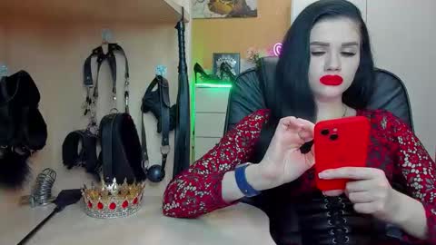 Snapshot of mistress_kristi chatting on November 16, 2025, 9:09 pm Mistress Kristi online show from November 16, 2025, 9:09 pm