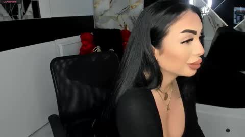 mistress_meryem online show from March 6, 2025, 11:42 pm