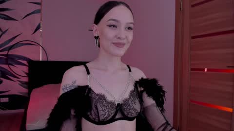 Snapshot of mistress_mialibra chatting on December 5, 2024, 3:17 pm Mistress Mia online show from December 5, 2024, 3:17 pm