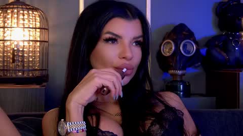 Snapshot of mistresselenia chatting on October 15, 2025, 12:05 pm Elenia online show from October 15, 2025, 12:05 pm