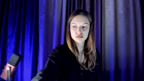 mistresselizy online show from October 9, 2025, 7:01 pm