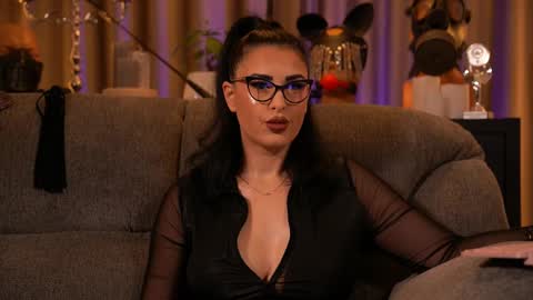 Mistress Kelly online show from November 1, 2025, 11:29 pm