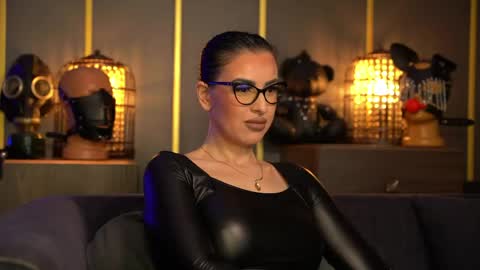 Mistress Kelly online show from April 16, 2026, 9:39 pm