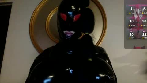 Snapshot of mistresslatexxx chatting on February 25, 2025, 10:37 am Bianca online show from February 25, 2025, 10:37 am