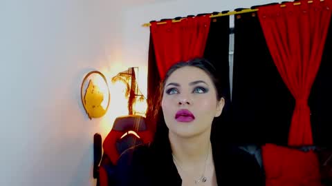 Mistresslombana online show from May 30, 2026, 6:21 am