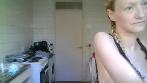 mistressmilly32 online show from May 15, 2026, 9:49 am