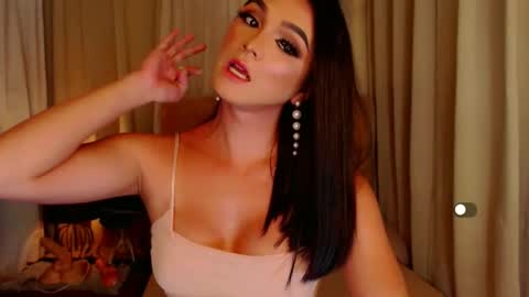 Snapshot of mistressseductionleah chatting on February 24, 2025, 6:47 pm Leah online show from February 24, 2025, 6:47 pm