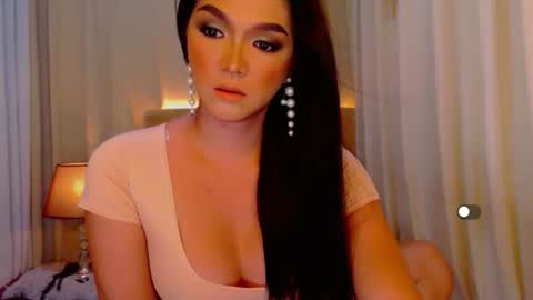 Snapshot of mistressseductionleah chatting on April 5, 2026, 7:00 pm Leah online show from April 5, 2026, 7:00 pm