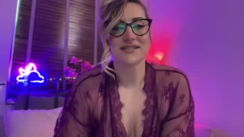 Snapshot of mistresssx chatting on May 9, 2026, 2:44 pm Miss X online show from May 9, 2026, 2:44 pm
