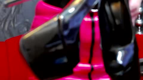 MistressWanda -  online show from February 9, 2025, 9:17 pm