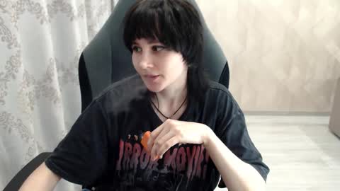 misty_dark online show from October 14, 2025, 9:32 am