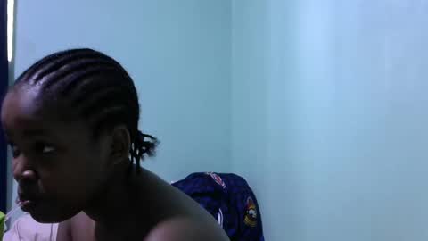 misty_shee online show from February 5, 2025, 8:00 am