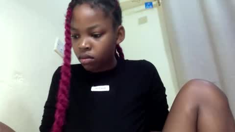Snapshot of misty_shee chatting on April 12, 2026, 7:13 am misty_shee online show from April 12, 2026, 7:13 am