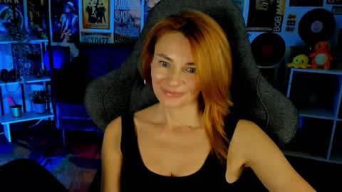 Snapshot of mistybarnes chatting on December 15, 2024, 1:11 pm MistyBarnes NONUDE MODEL online show from December 15, 2024, 1:11 pm