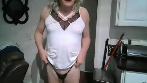 mistygoodslut online show from February 5, 2026, 1:27 pm