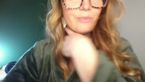 Snapshot of mistymorgan chatting on January 21, 2025, 1:29 am Misty Morgan online show from January 21, 2025, 1:29 am