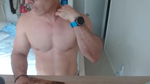 Snapshot of mitcheli chatting on February 20, 2025, 3:19 pm Onlyfans online show from February 20, 2025, 3:19 pm