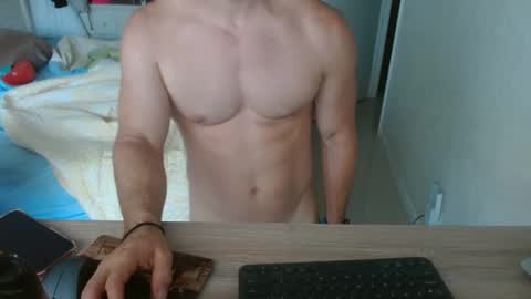 Snapshot of mitcheli chatting on September 24, 2025, 2:42 pm Onlyfans online show from September 24, 2025, 2:42 pm