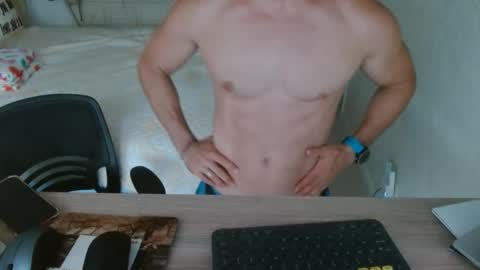 Snapshot of mitcheli chatting on October 24, 2025, 2:35 pm Onlyfans online show from October 24, 2025, 2:35 pm