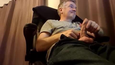 Snapshot of mitchoxxford chatting on March 2, 2026, 10:33 am mitchoxxford online show from March 2, 2026, 10:33 am