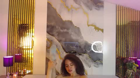 Snapshot of miticabrennet chatting on January 7, 2026, 4:15 am Mtica Brennet online show from January 7, 2026, 4:15 am