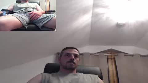 Snapshot of mitsch01 chatting on June 6, 2026, 7:40 pm Mitsch online show from June 6, 2026, 7:40 pm
