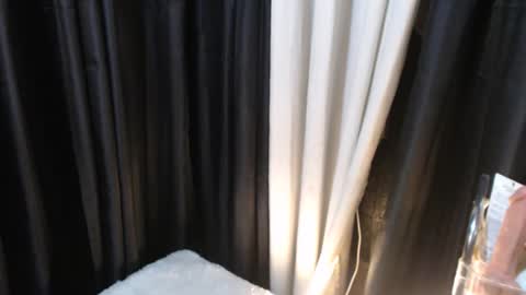 Nardz online show from November 15, 2025, 10:56 am