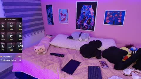  Miwa Violet  online show from April 6, 2026, 4:46 am