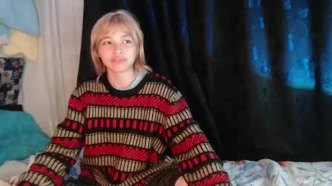 Snapshot of mixipeach chatting on June 1, 2026, 2:13 am Naomi and Nekorii online show from June 1, 2026, 2:13 am