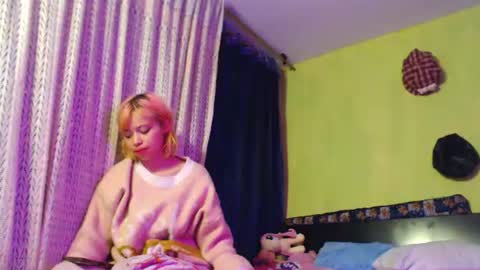 Naomi and Nekorii online show from July 27, 2026, 4:19 am