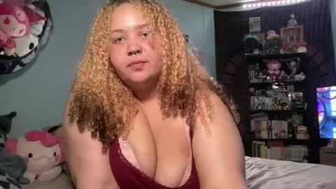 mixxedgoodness222 online show from December 18, 2025, 3:23 am