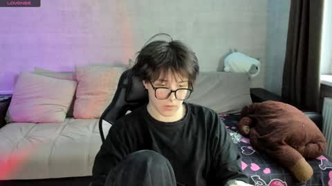 Snapshot of miya_chinen chatting on January 30, 2025, 12:16 pm Miya online show from January 30, 2025, 12:16 pm