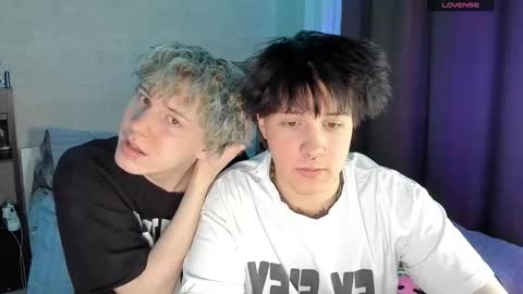 Snapshot of miya_meow_miku chatting on December 19, 2025, 5:31 pm MeowMiku online show from December 19, 2025, 5:31 pm