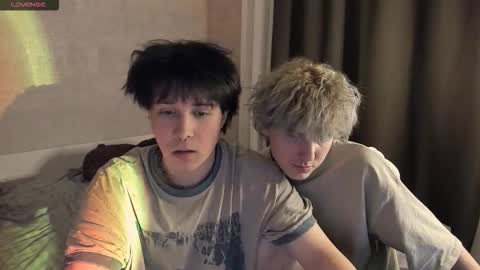 Snapshot of miya_meow_miku chatting on December 20, 2025, 6:04 pm MeowMiku online show from December 20, 2025, 6:04 pm