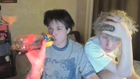 Snapshot of miya_meow_miku chatting on December 22, 2025, 7:00 pm MeowMiku online show from December 22, 2025, 7:00 pm