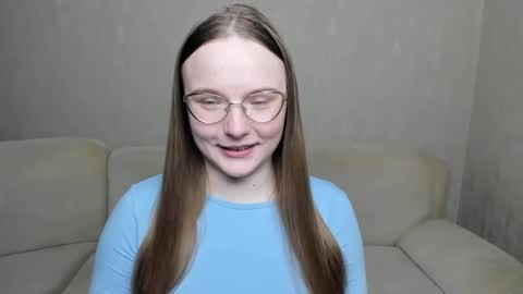 Snapshot of miya_mimi chatting on December 10, 2024, 7:11 pm Miya online show from December 10, 2024, 7:11 pm