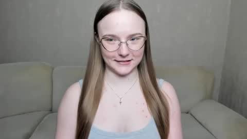 Snapshot of miya_mimi chatting on December 14, 2024, 5:25 pm Miya online show from December 14, 2024, 5:25 pm