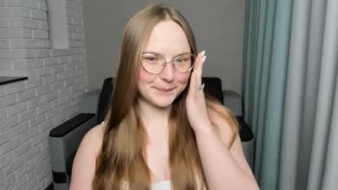 Snapshot of miya_mimi chatting on January 30, 2025, 4:45 pm Miya online show from January 30, 2025, 4:45 pm