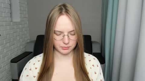 Snapshot of miya_mimi chatting on February 9, 2025, 11:47 am Miya online show from February 9, 2025, 11:47 am