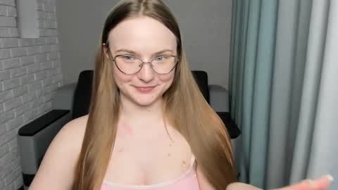 Snapshot of miya_mimi chatting on February 15, 2025, 1:10 am Miya online show from February 15, 2025, 1:10 am